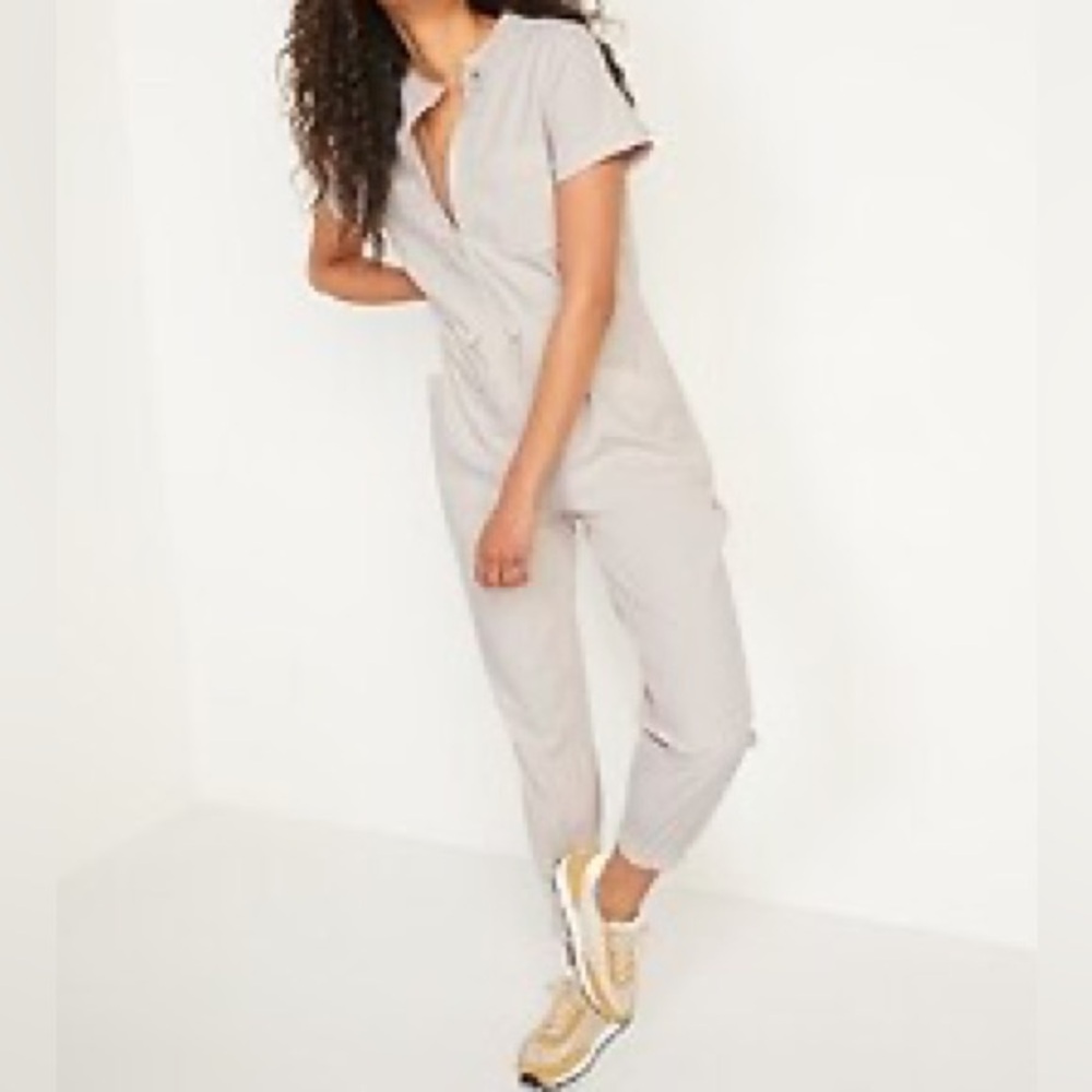 Stylish Gray Jumpsuit for Women - Picture 2 of 15